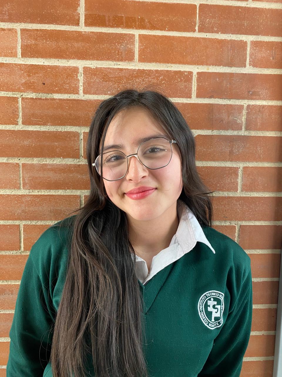 Presidente de comisión Pilar Cabra Menjura